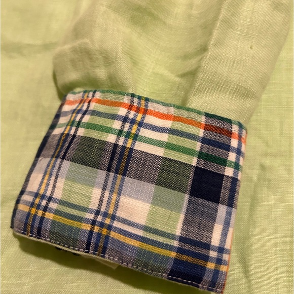 Mens Light Green Linen Dress Shirt by Archipelago - Picture 3 of 4